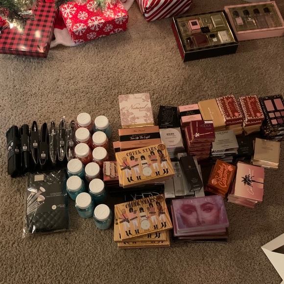 New Makeup for sale! - Picture 3 of 6